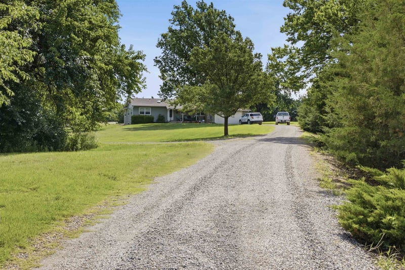 10560 SW Dennett Rd, Augusta, KS 67010