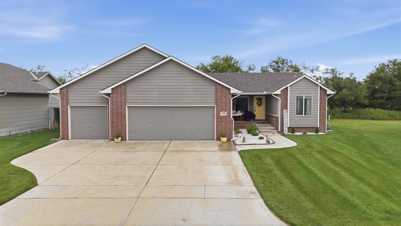 12506 Jewell Cir, Wichita, KS 67235