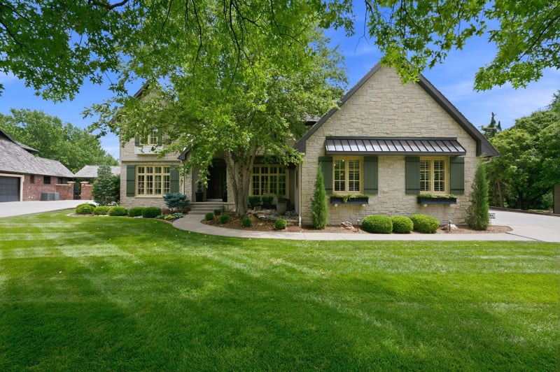 9423 Cross Creek St, Wichita, KS 67206