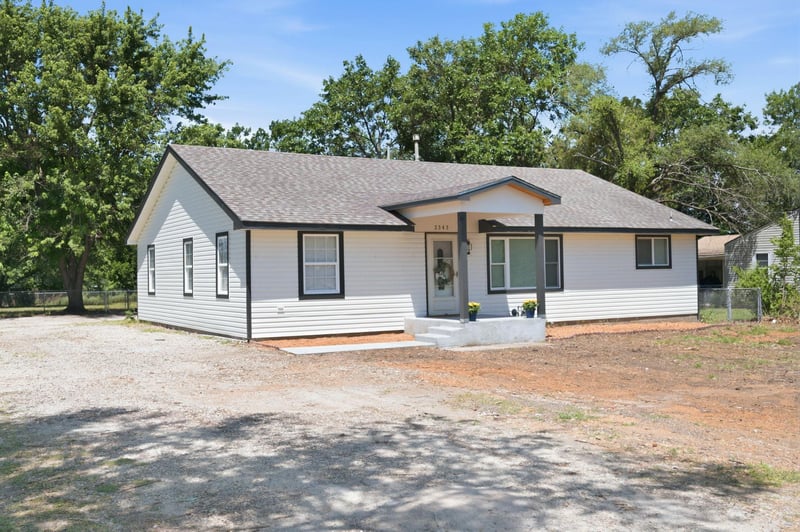 2343 Crest St, Wichita, KS 67207