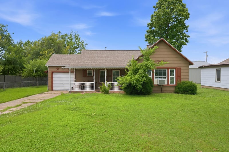 611 N St Nicholas, Eureka, KS 67045