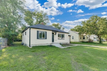 1727 N Northeast Pw, Wichita, KS 67208