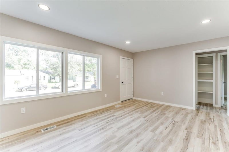 1727 Northeast Pw, Wichita, KS 67208
