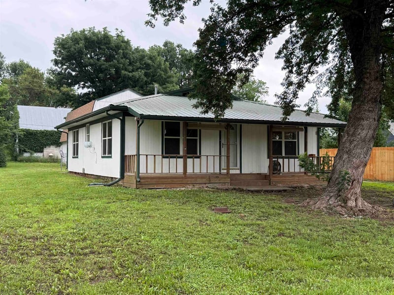 417 Cliff St, Fall River, KS 67047