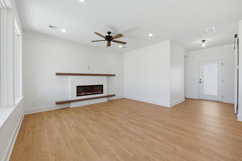 514 E Elmwood St, Park City, KS 67147-1124