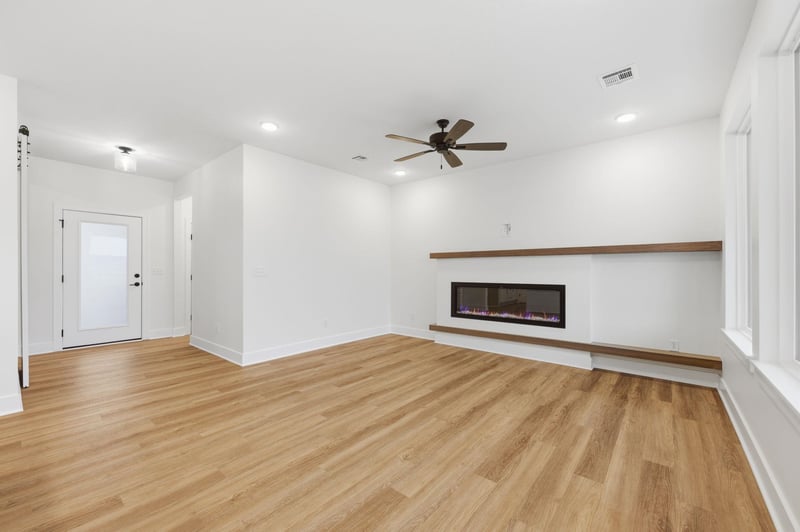 620 Elmwood St, Park City, KS 67147-1124