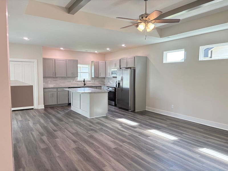 8980 Forbes Cir, Bel Aire, KS 67226