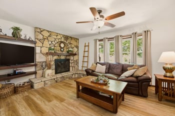 504 Ridge Way Rd, Rose Hill, KS 67133