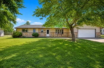 504 Ridge Way Rd, Rose Hill, KS 67133