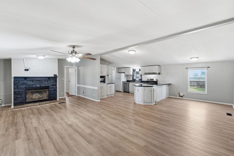 114 3rd St, Udall, KS 67146-9034