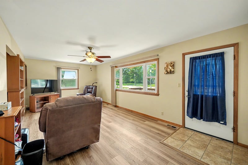 440 Lincoln St, Lindsborg, KS 67456