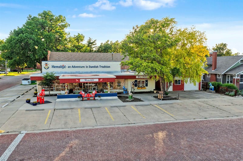 201 Main St, Lindsborg, KS 67456