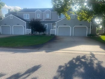 1037 N Lakewind, Wichita, KS 67212