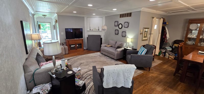 525 Santa Fe St, Newton, KS 67114