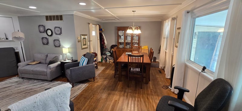 525 Santa Fe St, Newton, KS 67114