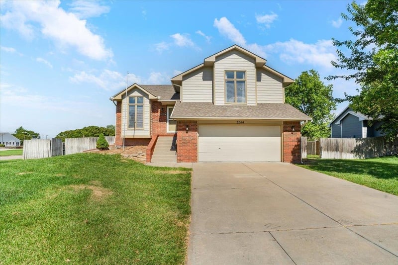 2014 Grace Avenue Ct, Andover, KS 67002-9597