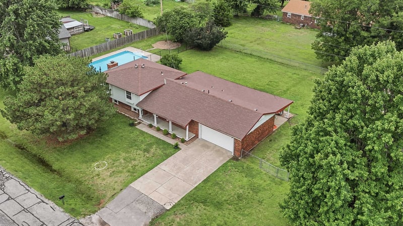 1401 Fieldcrest , Wichita, KS 67209