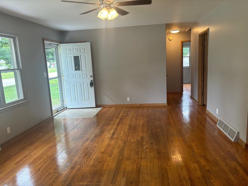 120 9th , Halstead, KS 67056