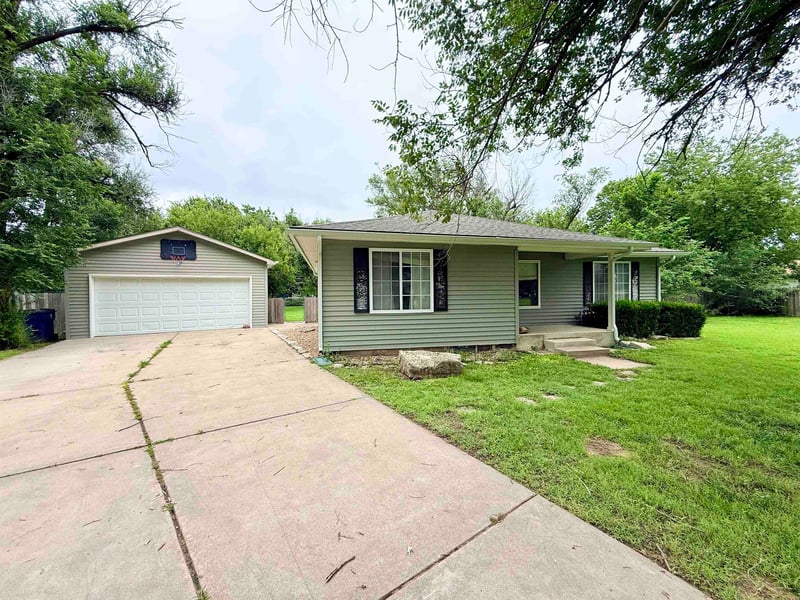 714 N Doris St, Wichita, KS 67212