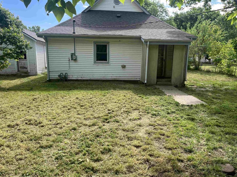 1509 2nd , Arkansas City, KS 67005