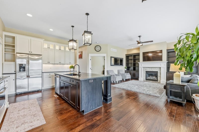 2511 N Ridgehurst, Wichita, KS 67228