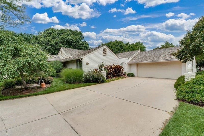 1440 Gatewood St, Wichita, KS 67206