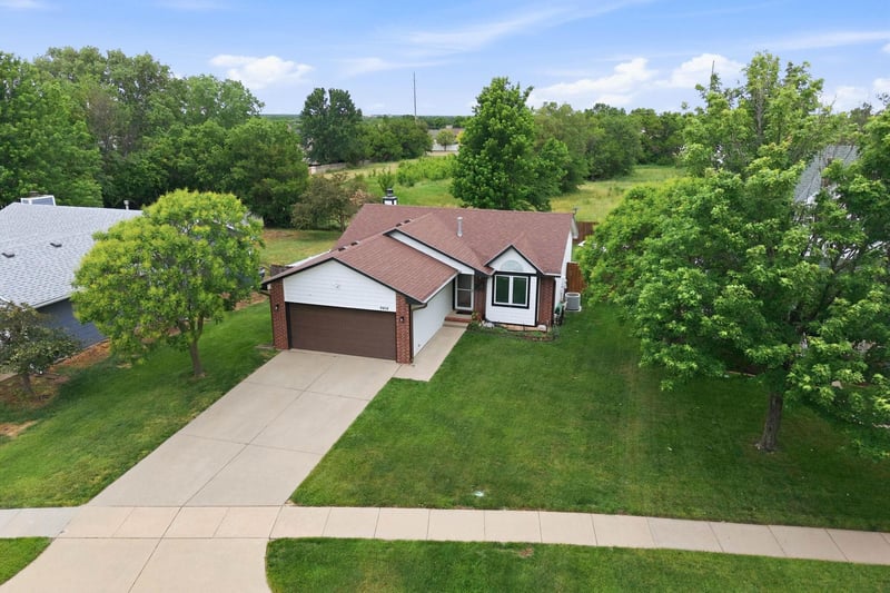 9414 E Carson St, Wichita, KS 67210