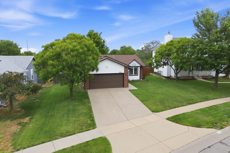 9414 E Carson St, Wichita, KS 67210