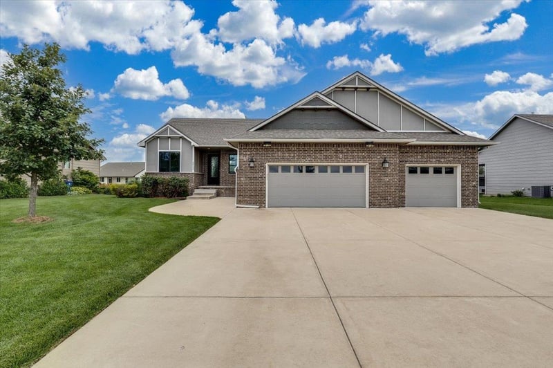 3513 Bluestem , Rose Hill, KS 67133