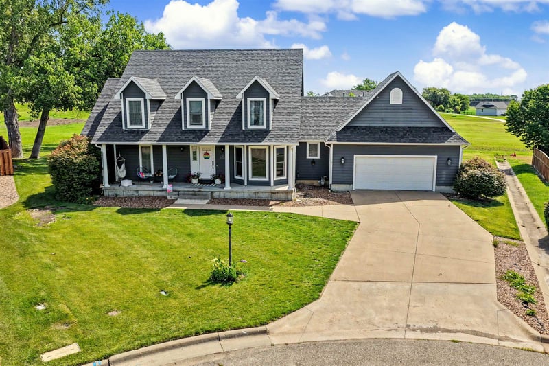 417 Coreyview Pl, Abilene, KS 67410