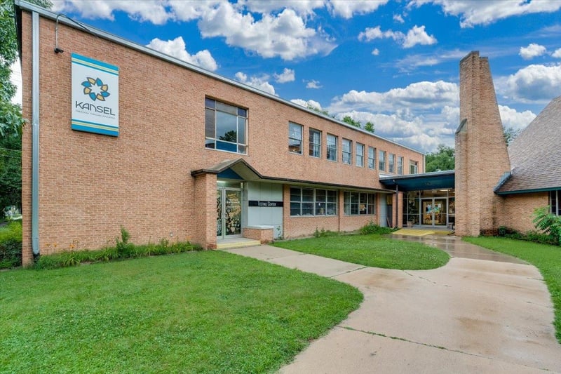 1650 Fairview Ave, Wichita, KS 67203