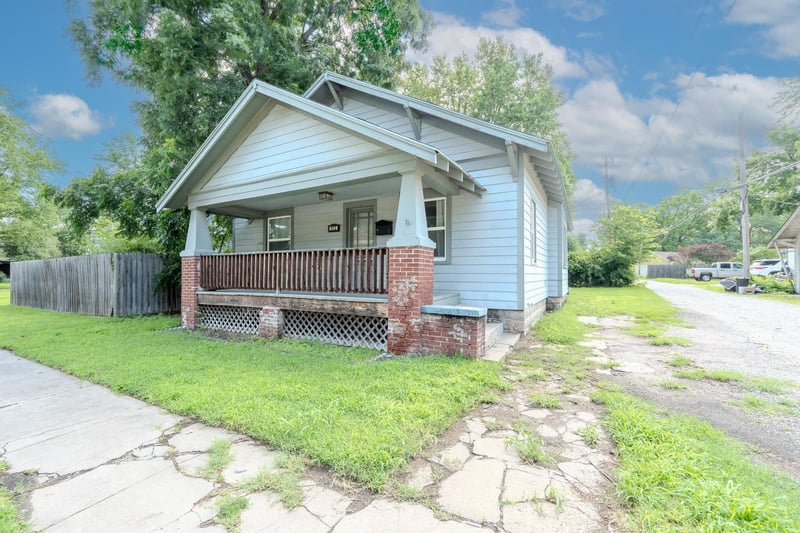 812 Maris St, Winfield, KS 67156