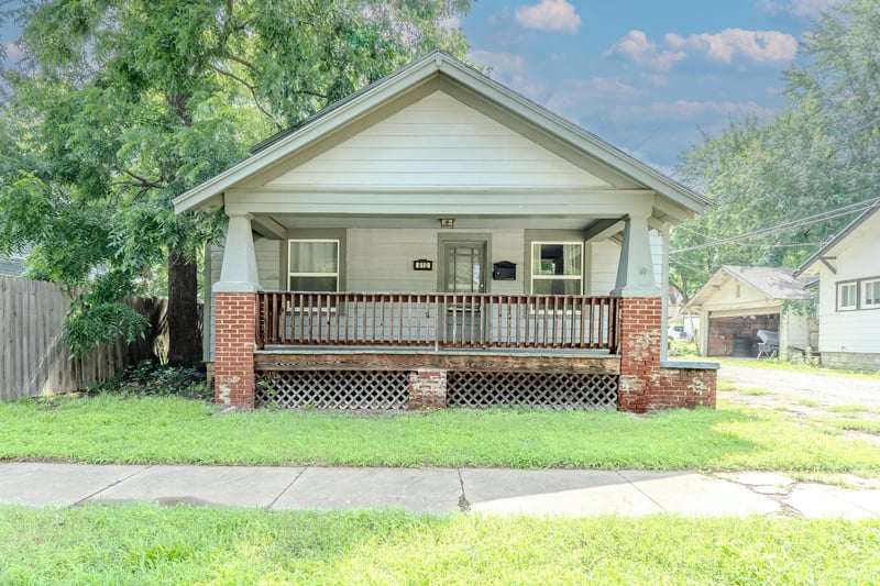 812 Maris St, Winfield, KS 67156