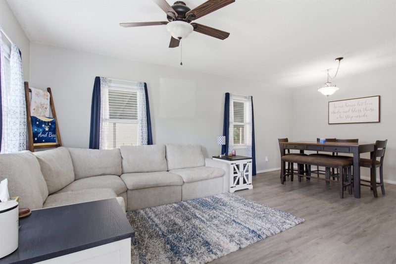 121 5th , Newton, KS 67114