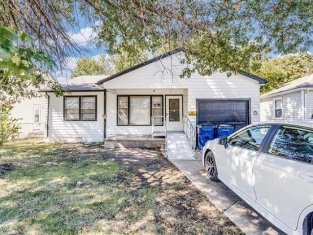 1227 Harding , Wichita, KS 67208