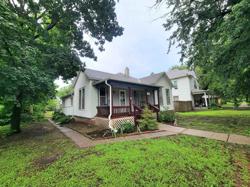 420 N Jefferson Ave, Wellington, KS 67152