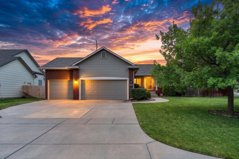 1481 Shiloh Ct, Wichita, KS 67207