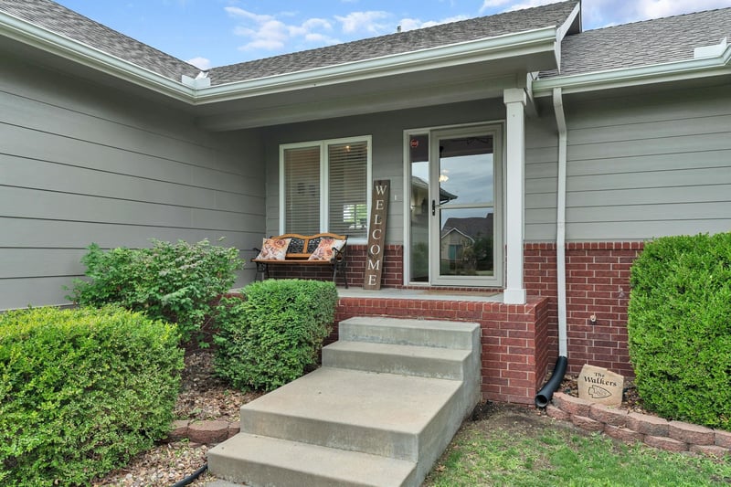 1481 Shiloh Ct, Wichita, KS 67207