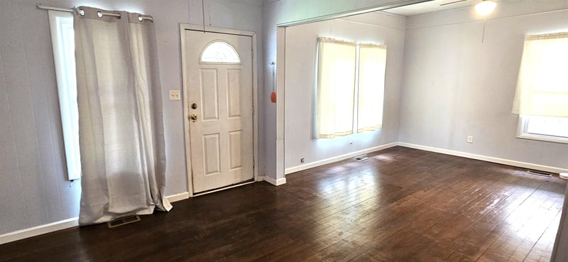 715 Platter St, Winfield, KS 67156