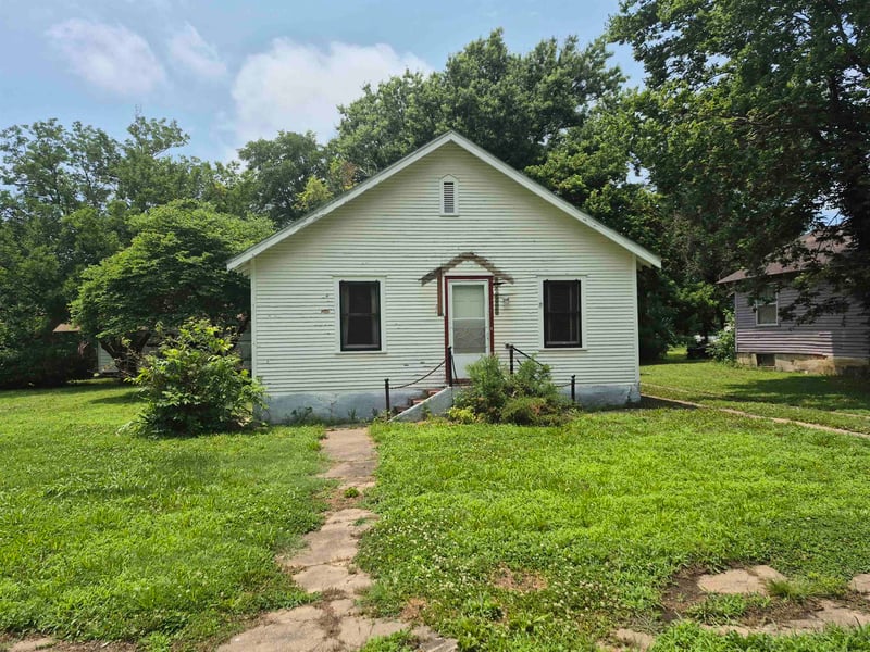 219 S Mulberry, Eureka, KS 67045