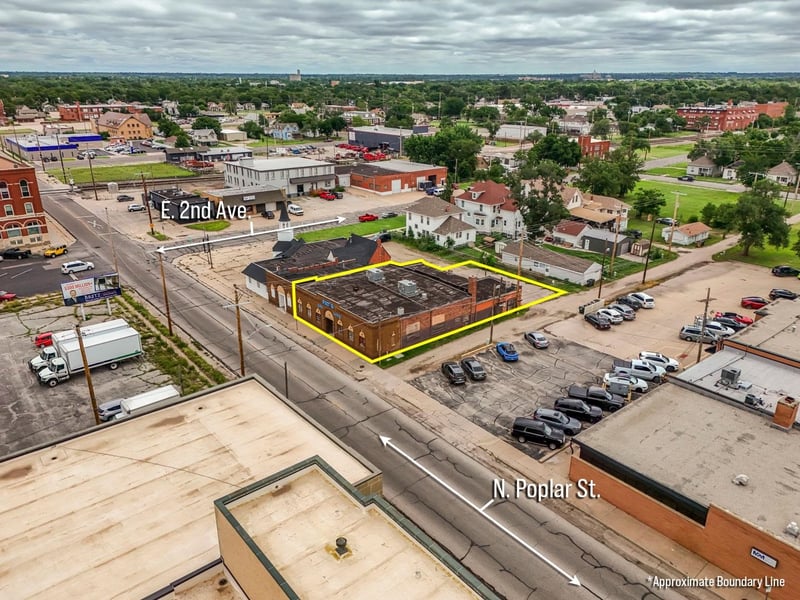 110 N Poplar, Hutchinson, KS 67501