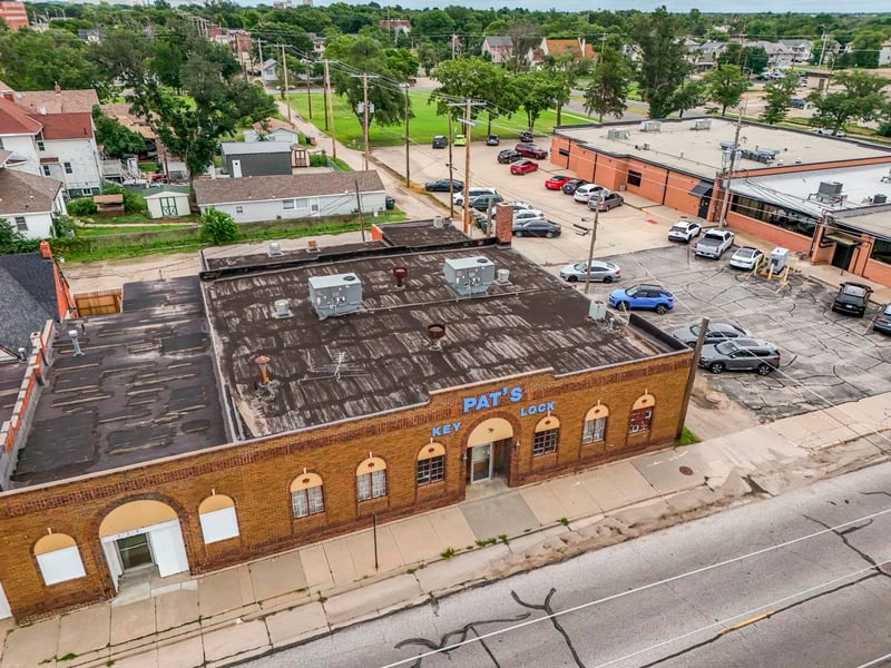 110 Poplar , Hutchinson, KS 67501
