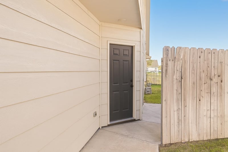 6832-6834 White Pine St, Wichita, KS 67205