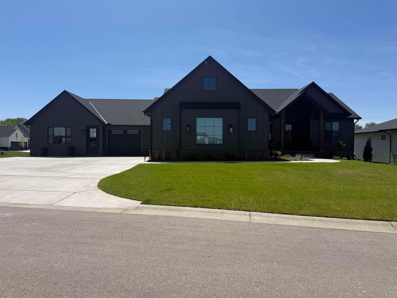 235 S Ciderbluff Cir, Wichita, KS 67052
