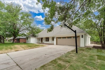 7966 E Dublin Ct, Wichita, KS 67206