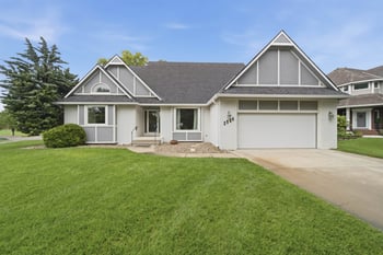 2504 N Meadow Grove Cir, Wichita, KS 67205