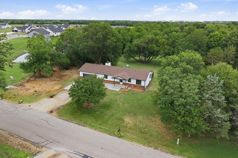 10800 Kinkaid Ave, Wichita, KS 67207