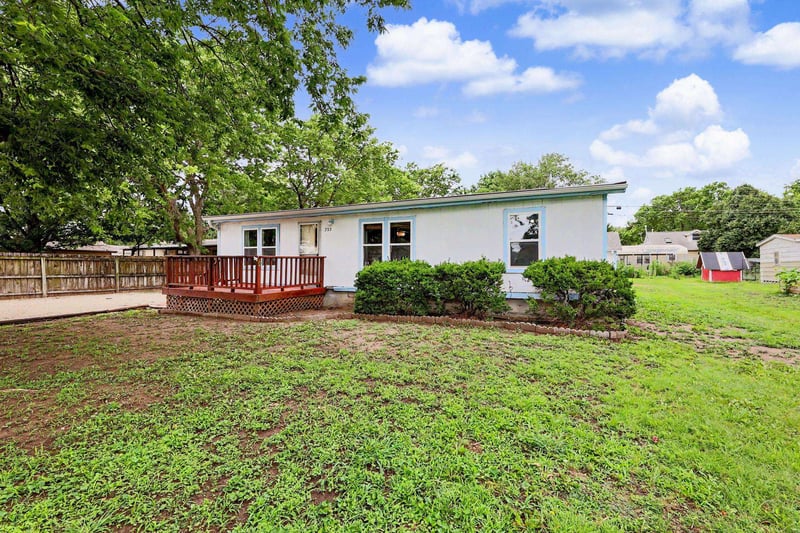 325 Wichita , Benton, KS 67017