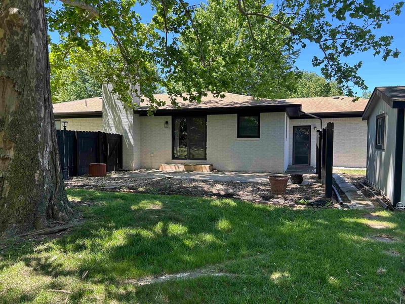 1300 Fieldcrest , Wichita, KS 67209