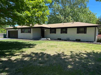 1300 S Fieldcrest, Wichita, KS 67209